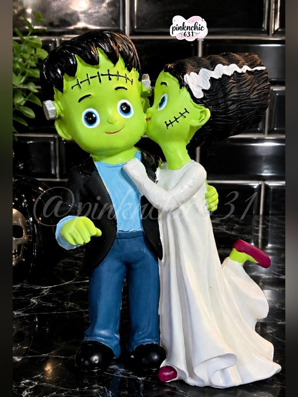 NEW VIRAL FRANKENSTEIN & BRIDE OF FRANKENSTEIN HALLOWEEN DECOR
